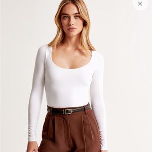Abercrombie & Fitch Long-Sleeve Seamless Scoopneck Bodysuit - XS
